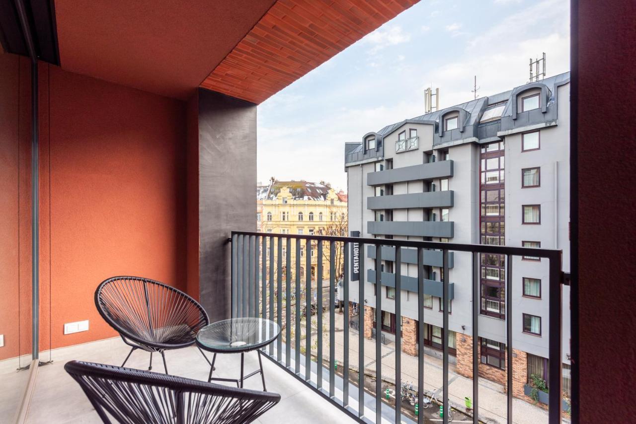 Jay Apartments Прага Екстериор снимка