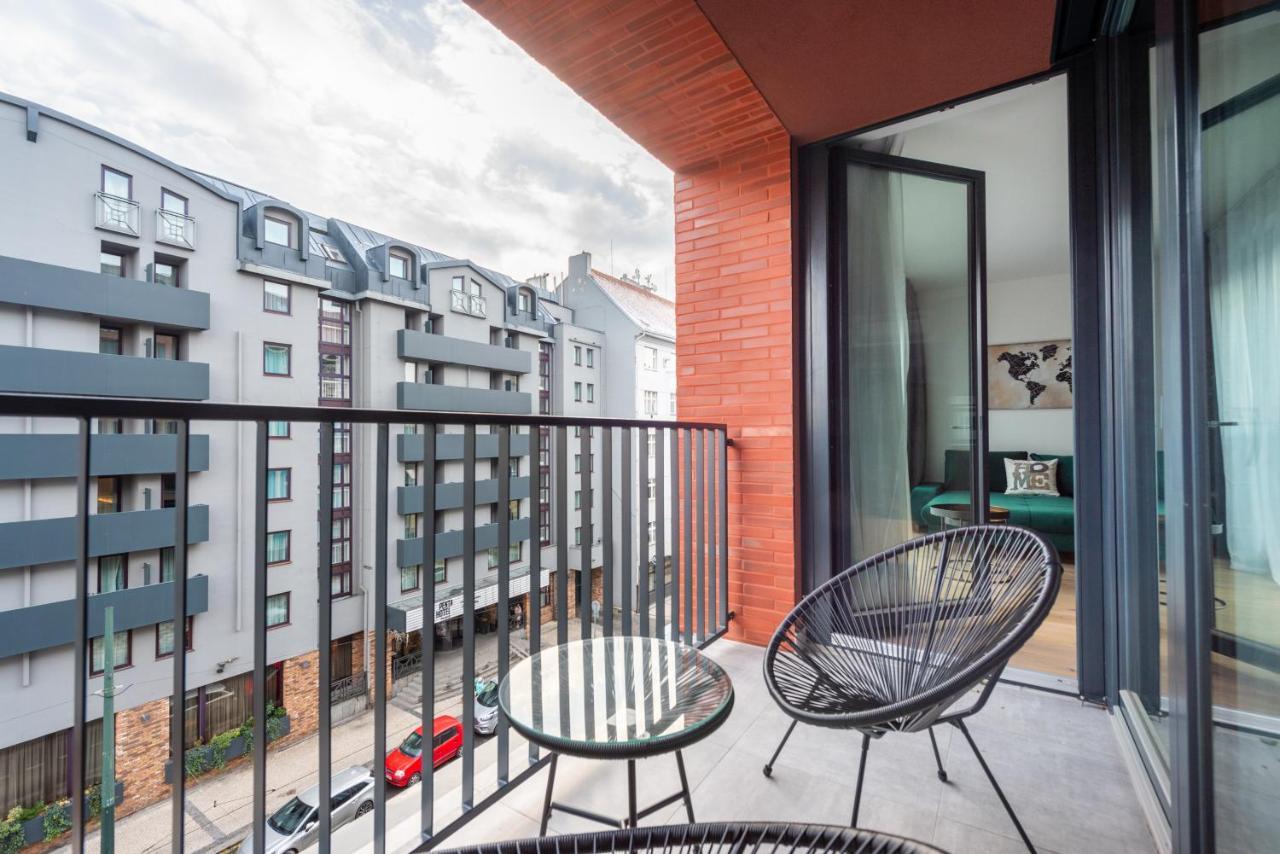 Jay Apartments Прага Екстериор снимка