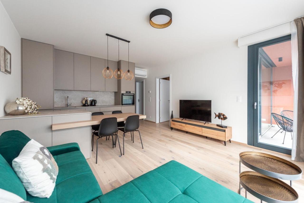 Jay Apartments Прага Екстериор снимка