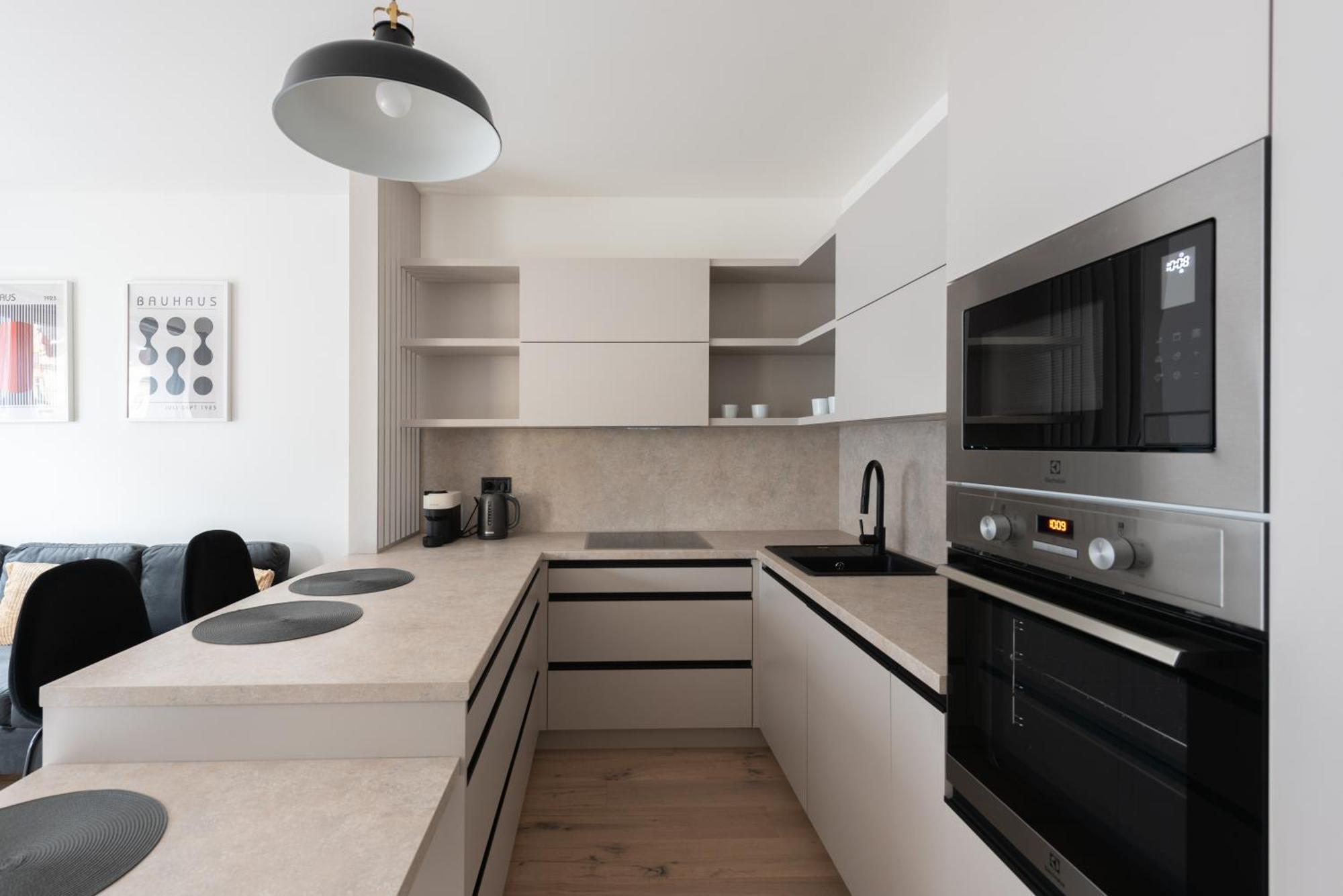 Jay Apartments Прага Екстериор снимка