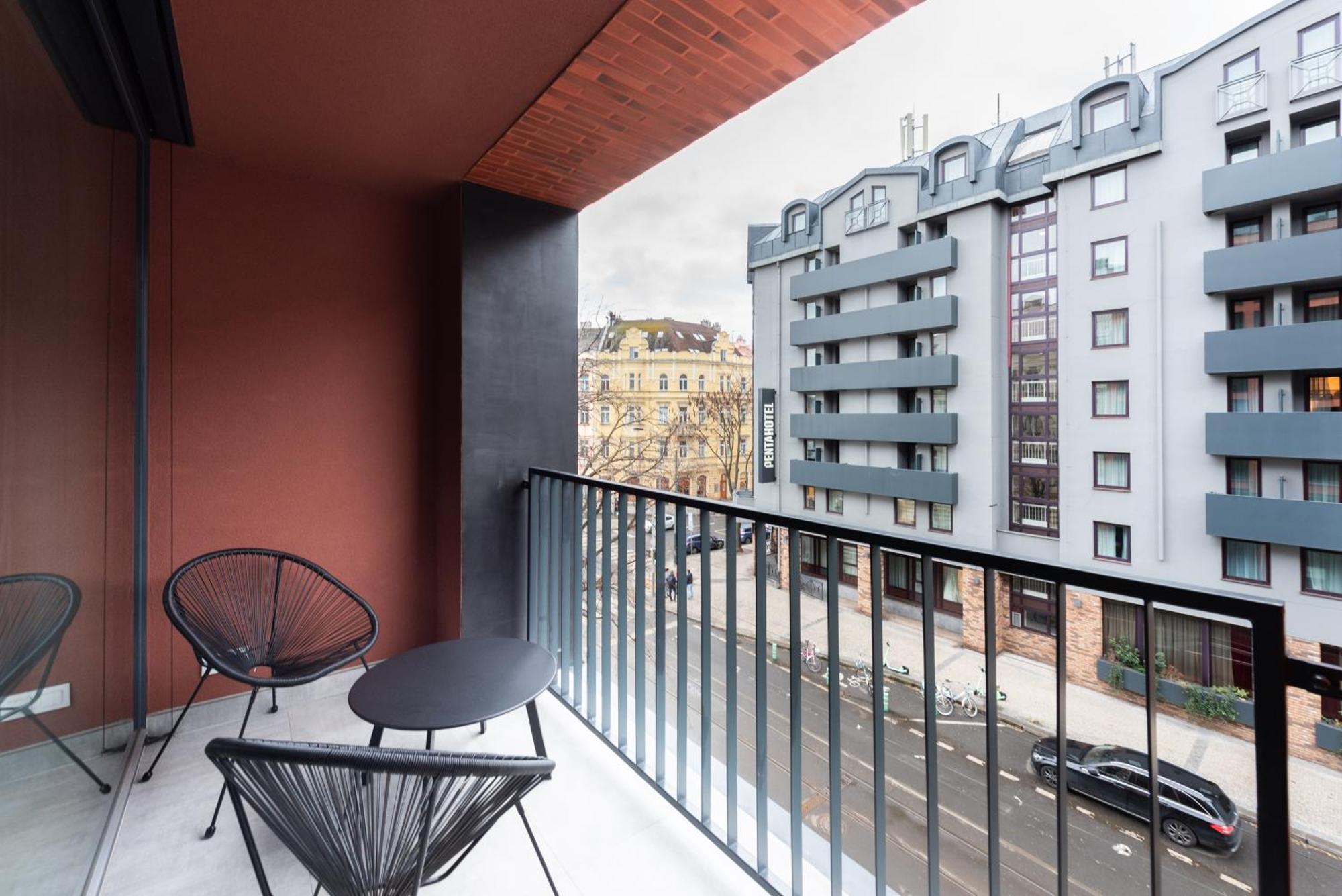 Jay Apartments Прага Екстериор снимка